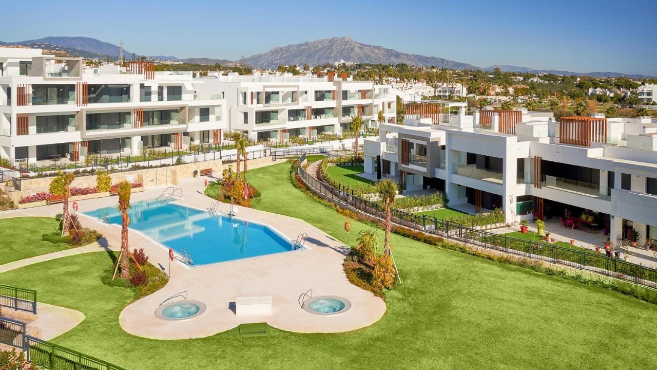 Los Miradores Del Sol By Mar Holidays Естепона Екстериор снимка